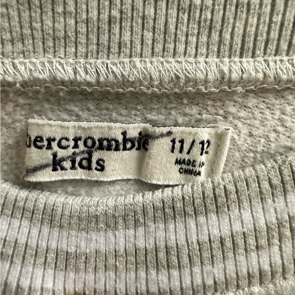 3 for $15 | Abercrombie Kids Dress, Size 11/12, Colour light grey - Picture 4 of 4